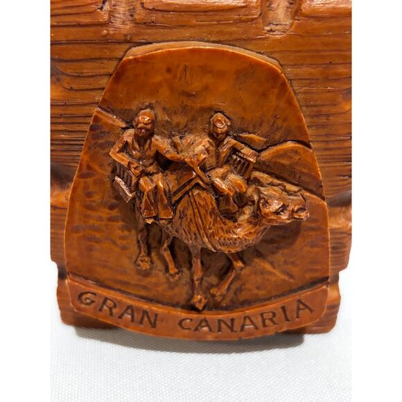 Vintage Beautifully hand carved Wooden Matchbox Holder Box Gran Canaria travel - Picture 12 of 12